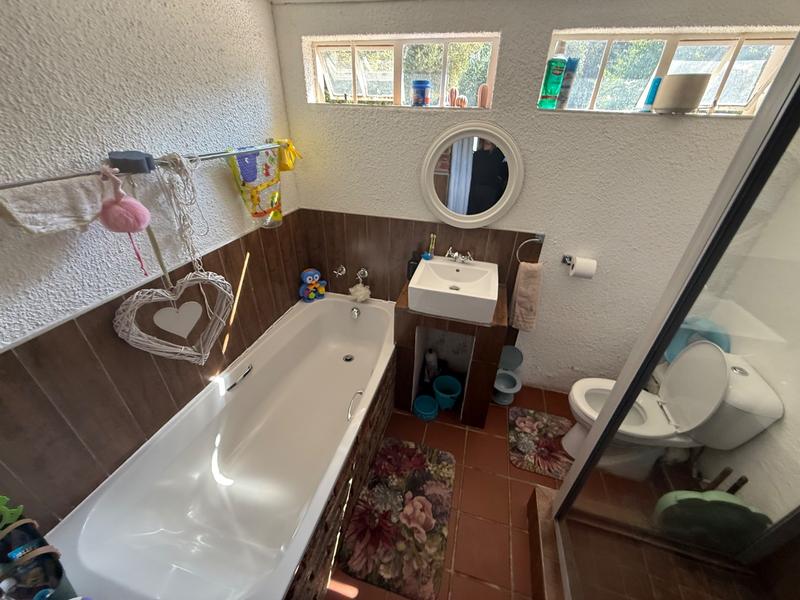 4 Bedroom Property for Sale in Vaalpark Free State